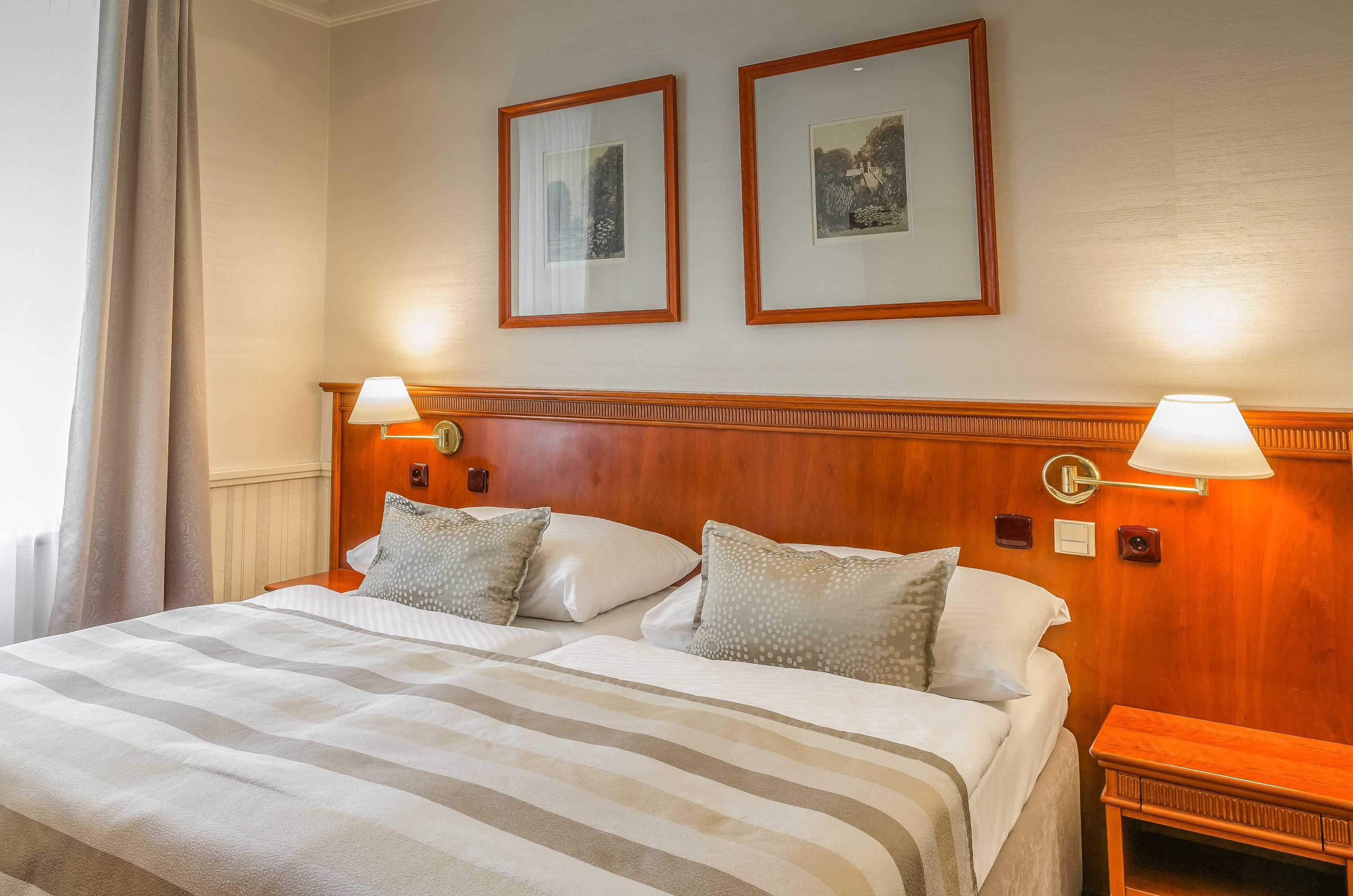 Adria Hotel Πράγα Εξωτερικό φωτογραφία