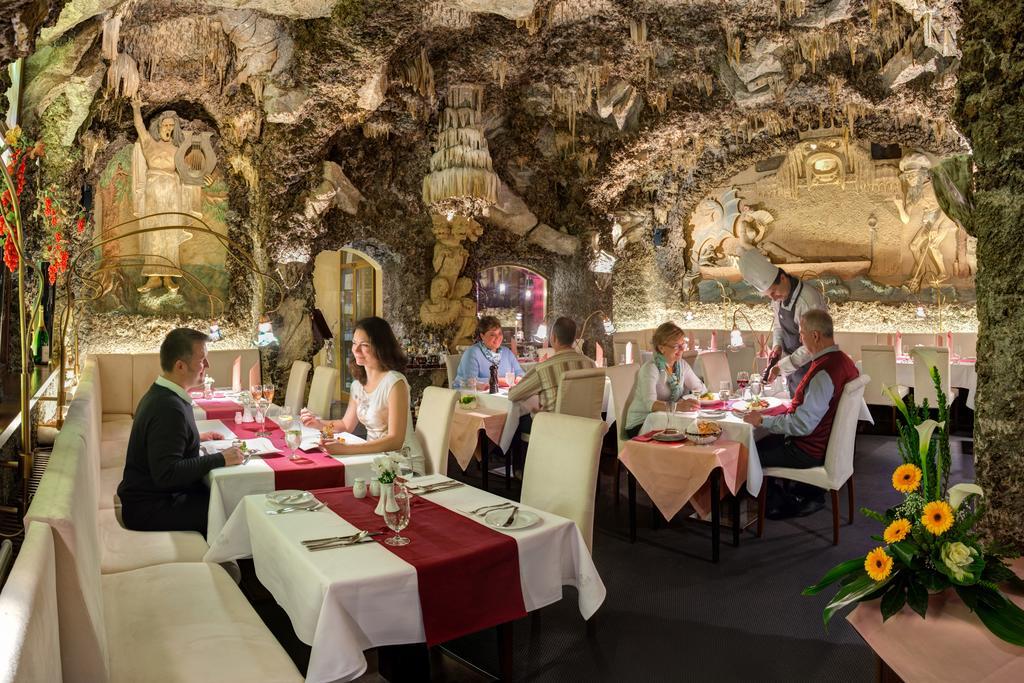 Adria Hotel Πράγα Εξωτερικό φωτογραφία