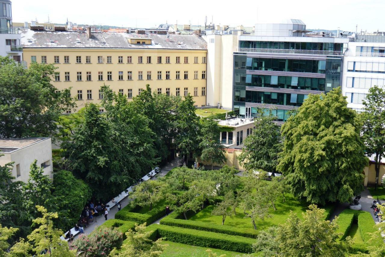 Adria Hotel Πράγα Εξωτερικό φωτογραφία